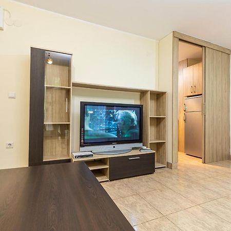 1Bd Apartment In A Calm Area Near The Centre By Flat Mаnager 플로브디프 외부 사진