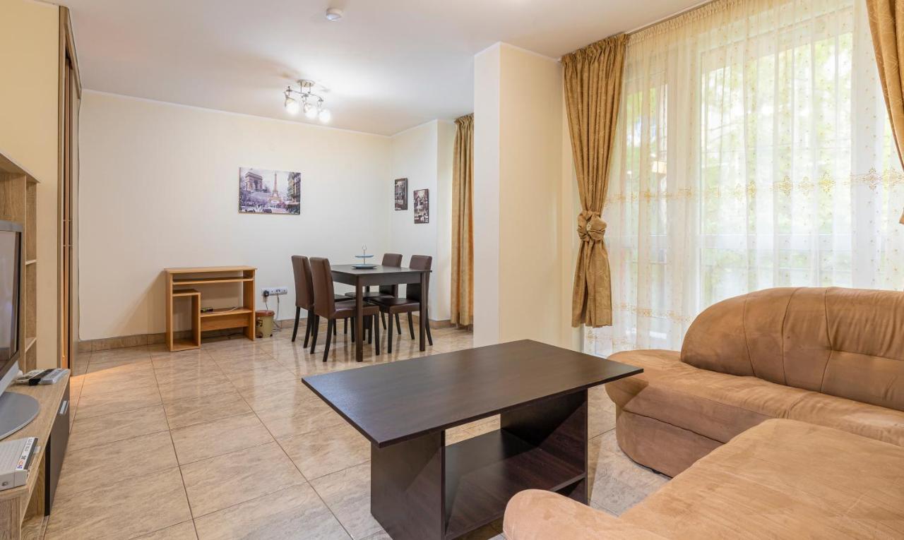 1Bd Apartment In A Calm Area Near The Centre By Flat Mаnager 플로브디프 외부 사진